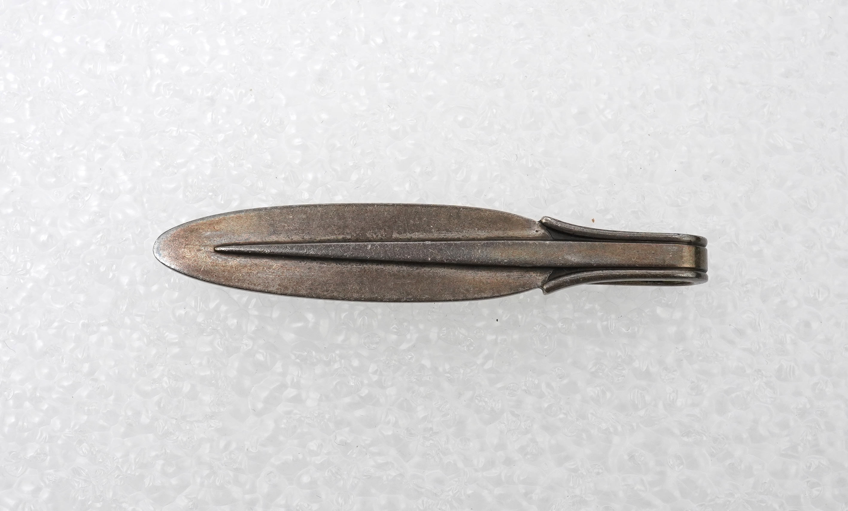 A 1960'sGeorg Jensen silver tie clip, design no. 63, 53mm, together with a stylish sterling necklace and two silver curb link bracelets.
